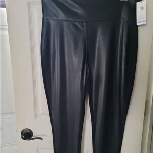 Calvin Klein Black Faux Leather Front Leggings. Size XL